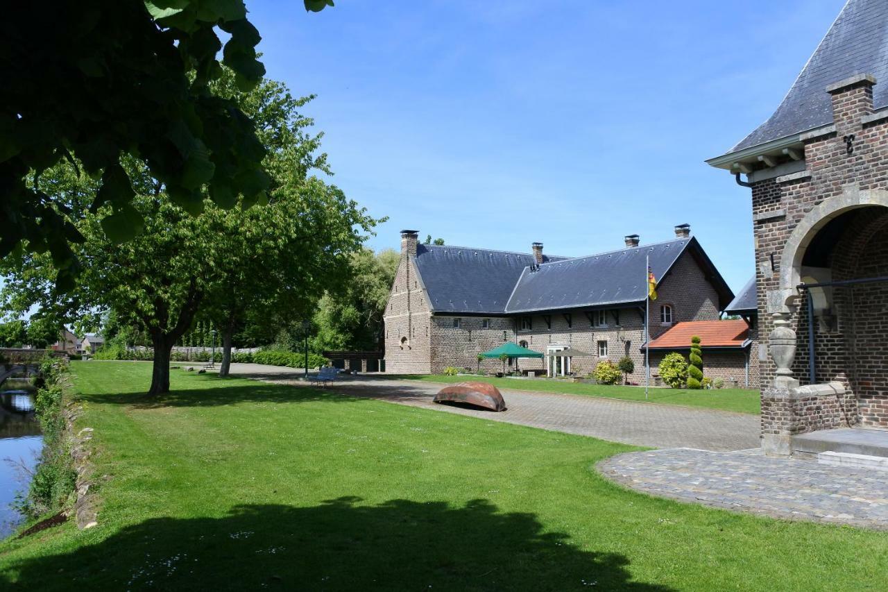 B & B Kasteelhoeve Borgharen - מאסטריכט מראה חיצוני תמונה